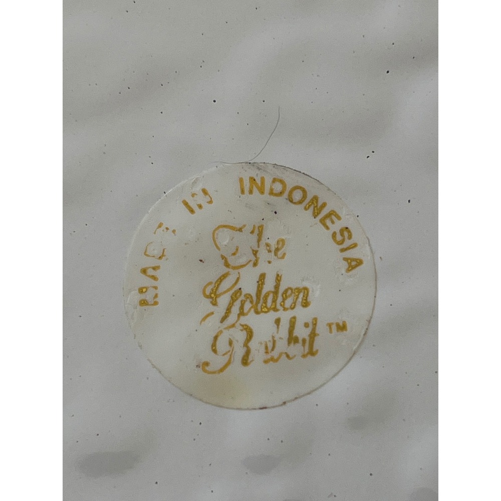 The‎ Golden Rabbit Cream White Textured Dinner Plate Rimmed - Picture 2 of 3